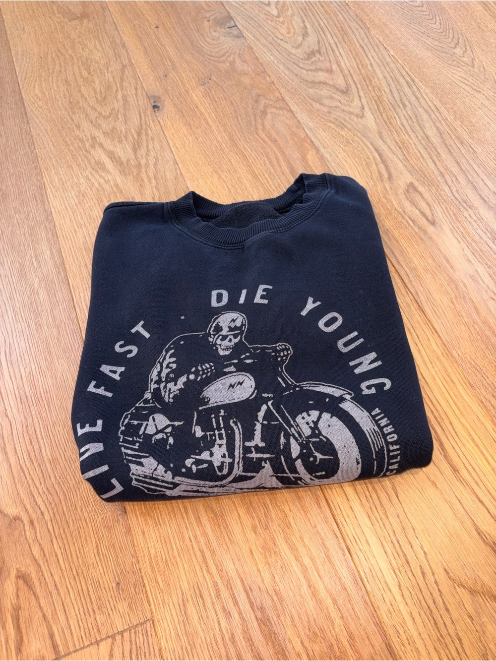 Black 'Live Fast Die Young' Graphic Crewneck Sweatshirt